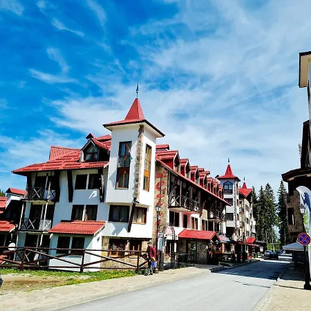 The Castle Complex 3* 팜포로보
