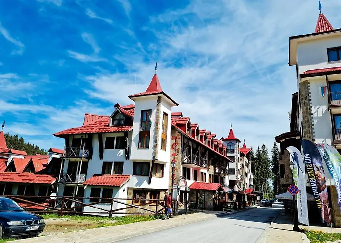 The Castle Complex 3* 팜포로보