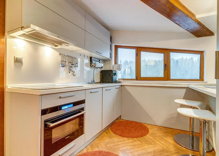 The Castle Complex 아파트호텔