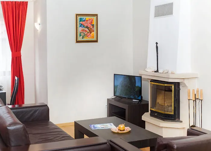 The Castle Complex Apartahotel