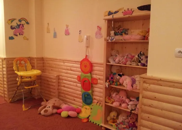 The Castle Complex 3*